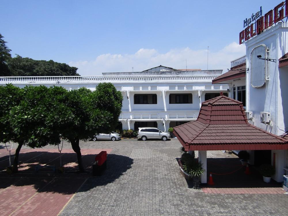 Hotel Pelangi Malang, Kayutangan Heritage Dış mekan fotoğraf